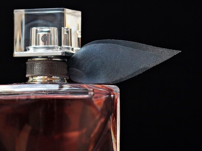 Less than 30% of millennials test fragrances before buying
