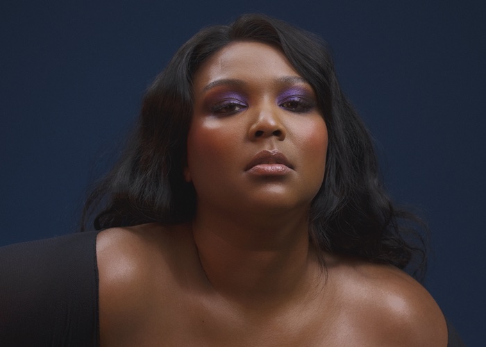 Lizzo steps out for Dove’s ‘selfie talk’ project to advocate against digital distortion online
