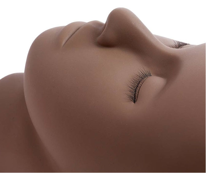 London Lash launches mannequin training heads