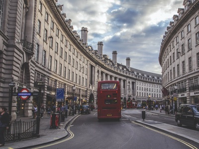 London stores predict return to pre-recession sales figures