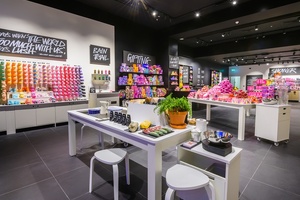 Lush settles dispute with ex-CEO over blocked share sale