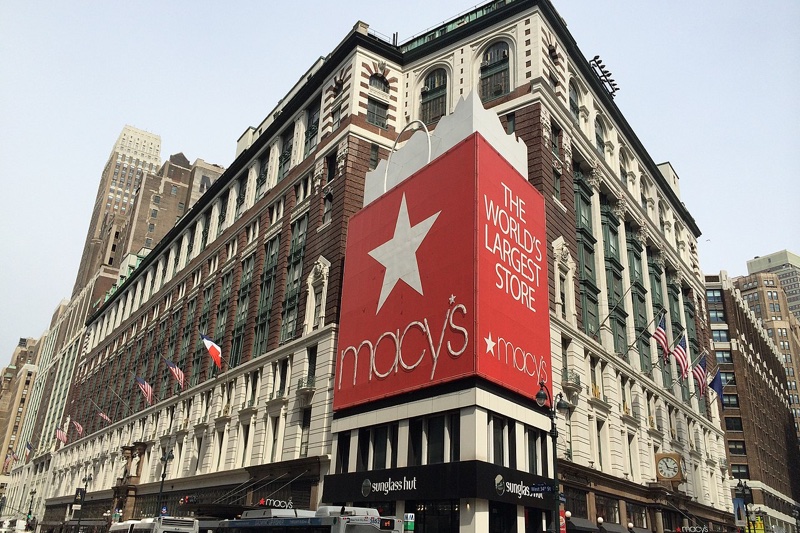 Macy’s investors make $5.8 billion buyout bid