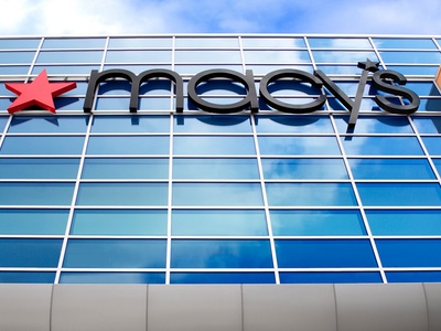 Macy’s sells five stores