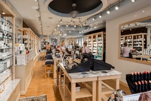 Macy's to acquire beauty retailer 