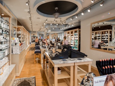 Macy's to acquire beauty retailer 