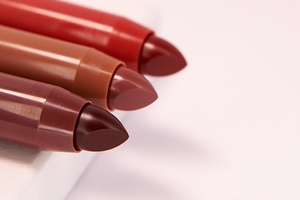 Make-up for all skin shades: Discover Faber-Castell’s Simplicity line
