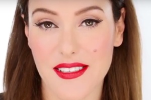 Meitu gives fans chance to 'try on' Lisa Eldridge's make-up