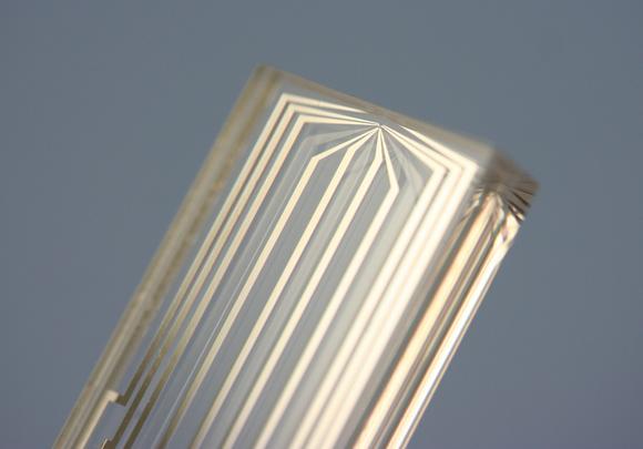 Microfluidic chips show their metal