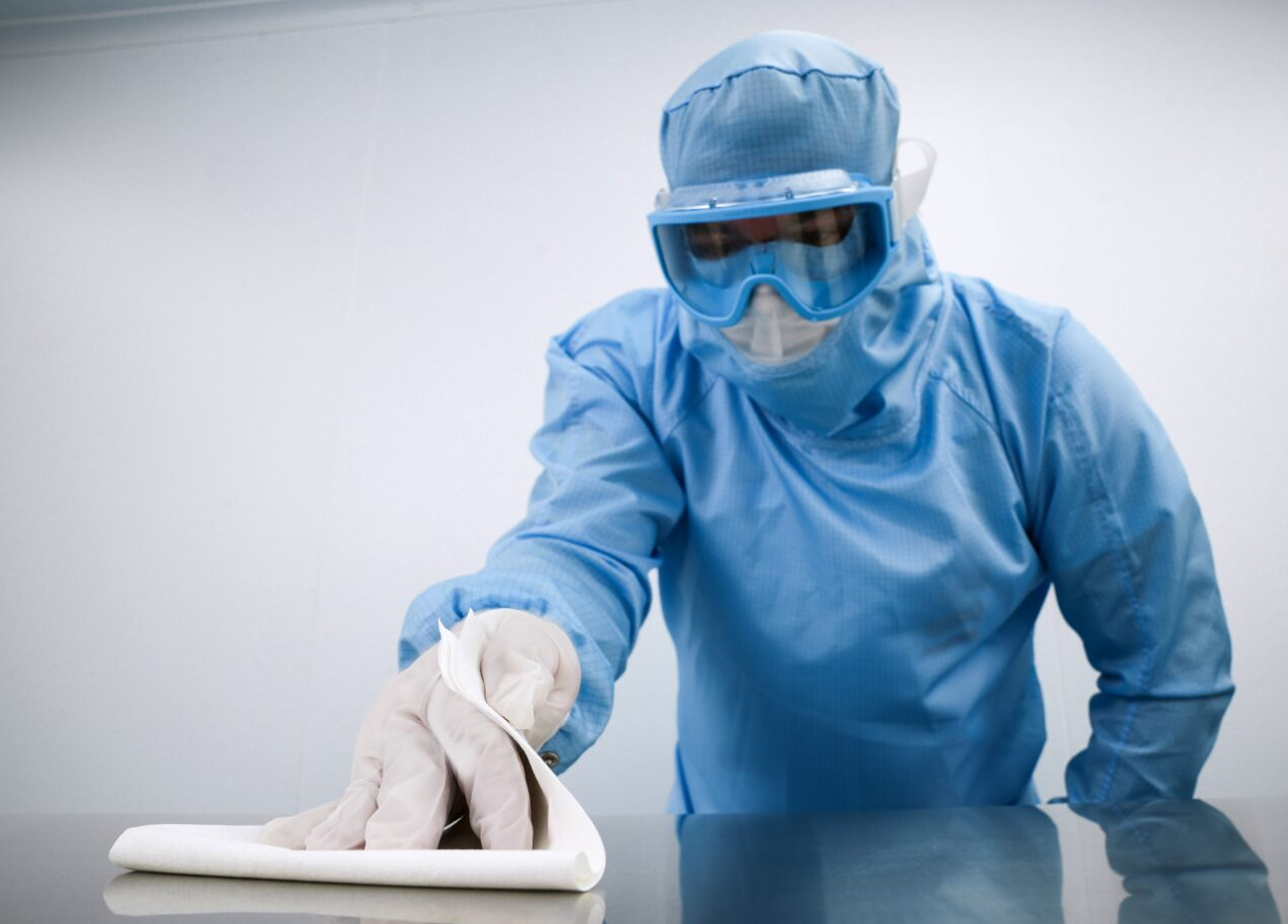 Modular cleanroom supports scale-up of cosmetic microneedle production