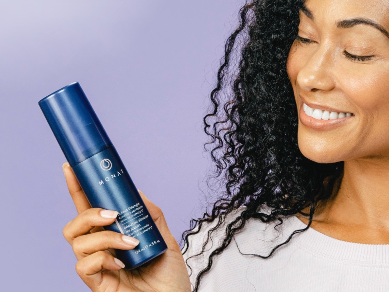 Monat expands styling range with new UnKnot Detangler 