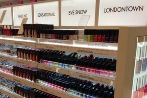 Nail polish brand Eve Snow breaks into US market