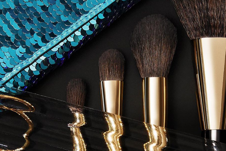 NARS bans use of badger hair in make-up brushes
