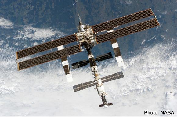 NASA scientists assess skin in space