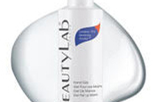 New hand gel with 70% sanitising alcohol from BEAUTYLAB