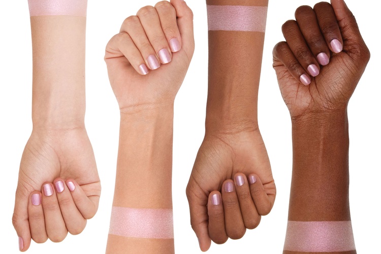 OFRA is partnering with this US beauty influencer for its new highlighter launch