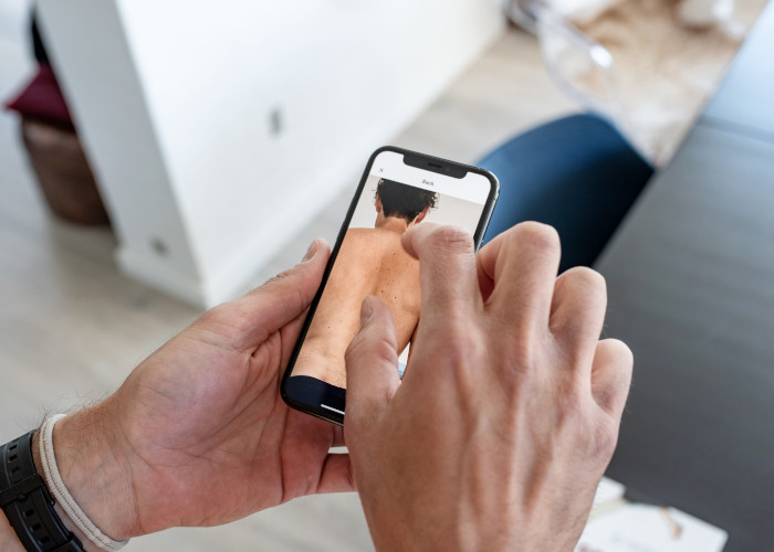 On the right track: Apps for consumers' skin care journeys
