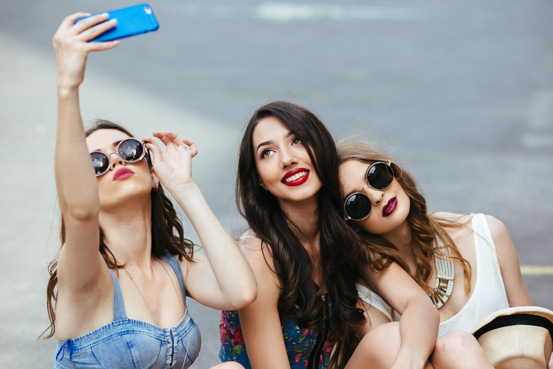 One third of influencer posts fail to disclose ties to brands, ASA finds