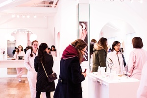 Online beauty orders drop 18% as retail reopens 

