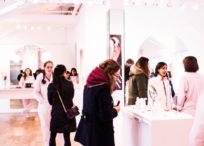 Online beauty orders drop 18% as retail reopens 
