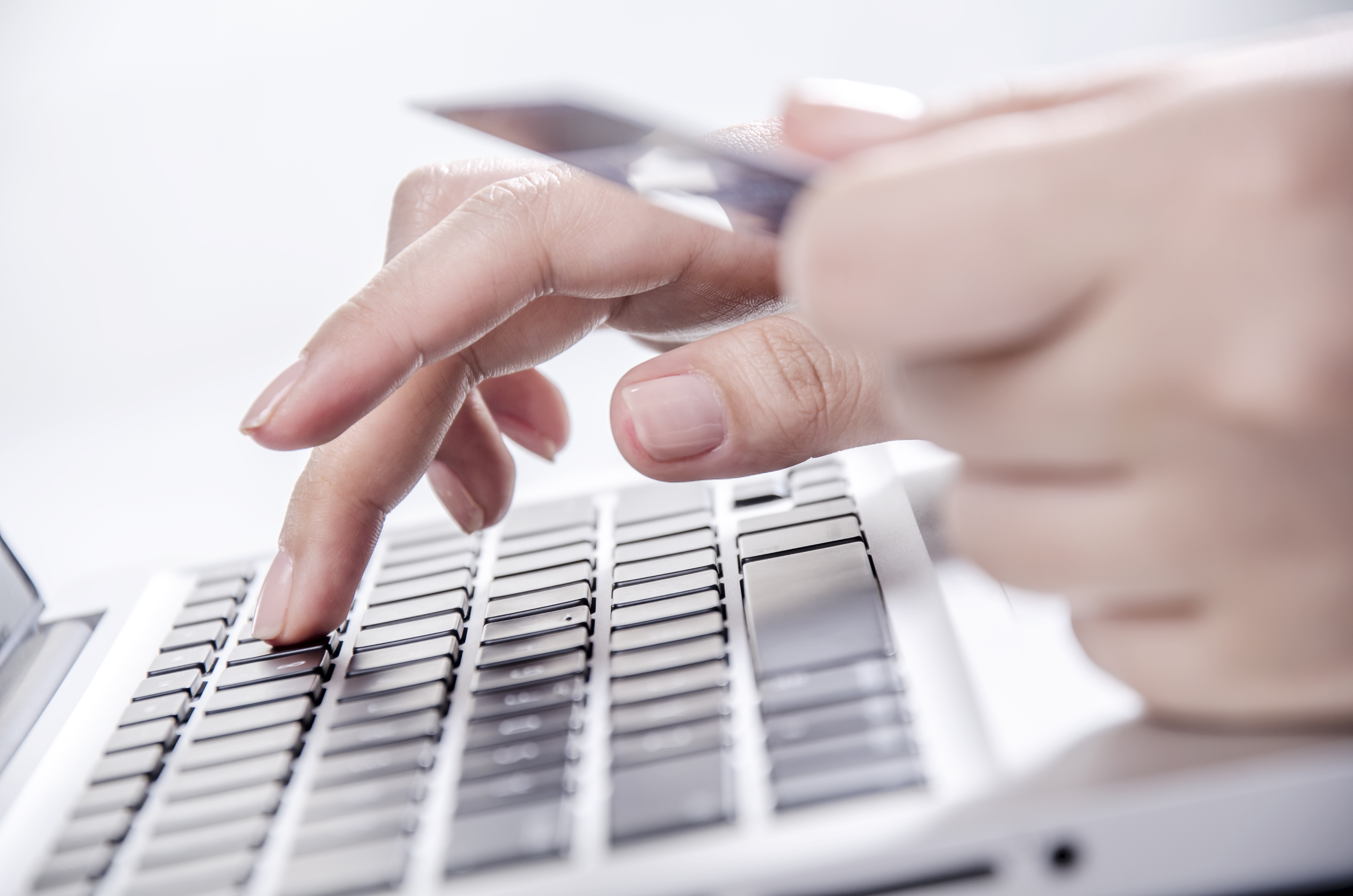 Online purchasing of beauty products on the up in US