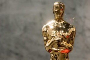 Oscars 2023 beauty: Sculptural dos and fake baby bangs add modernity to classic Hollywood line-up