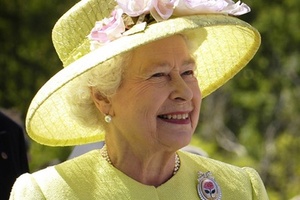 Pai and Holland & Barrett celebrate with the Queen
