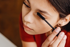 ‘Performance is essential’: Cosmetics Europe conference flags ‘misogyny’ in make-up safety rules