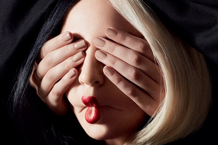 Pop star Sia faces cruelty-free criticism over MAC collaboration