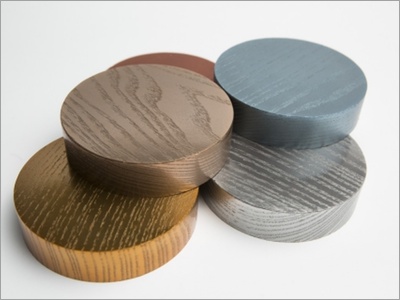 Pujolasos and Decopak Europ debut metallised wooden caps