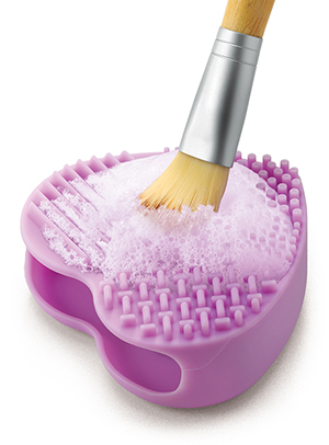 Qosmedix introduces heart shaped makeup brush cleansing pad