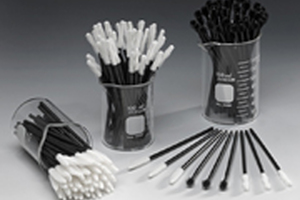 Qosmedix offers disposable rubber head mascara wands