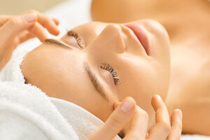 Revolutionising Beauty in 2024: Azelaic acid Unveiled in the Skin Care and Scalp Care Trends