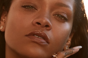 Rihanna is officially a billionaire 