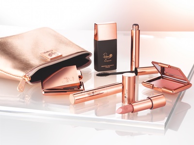 Rosie Huntingdon-Whiteley launches cosmetics range