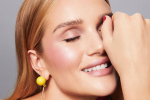 Rosie Huntington-Whiteley teases debut Rose Inc beauty brand