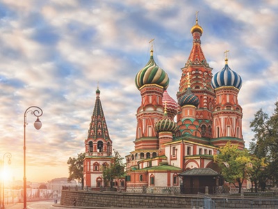 Russian retail starts to recover