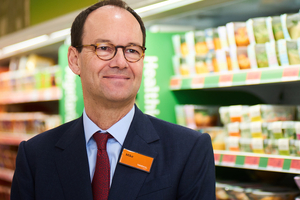 Sainsbury's boss Mike Coupe to leave as supermarket cuts hundreds of jobs 