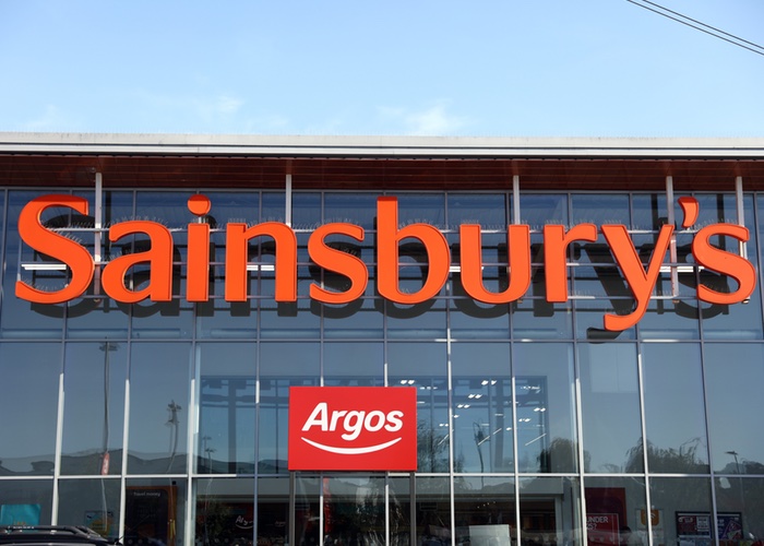 Sainsbury’s puts £1bn into slashing emissions 10 years ahead of government recommendations 