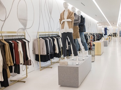 Saks Fifth Avenue opens Manhattan store