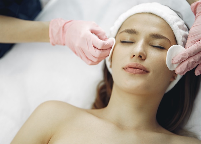 Salons come full circle as UK government gives go-ahead for close contact treatments 
