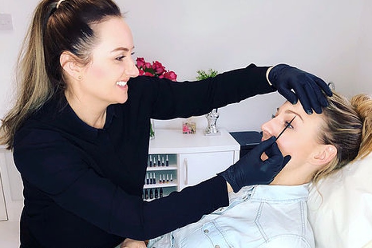 Samantha Trace Cosmetics set to introduce Pay With A Smile initiative for cancer patients
