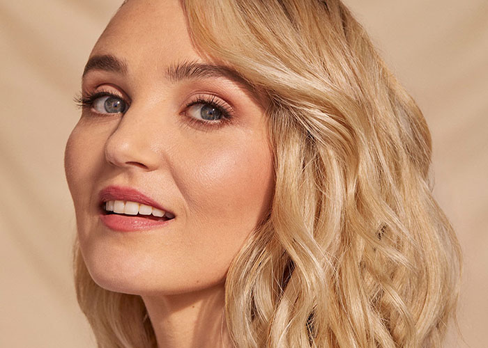 'Saturday Night Live' star Chloe Fineman leads Pantene’s new collective
