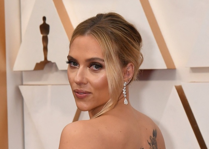 Scarlett Johansson to launch beauty brand in 2022
