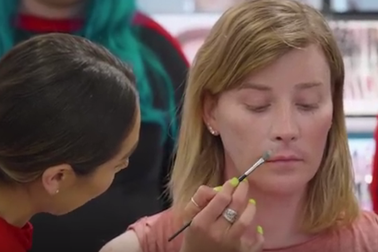 Sephora offers make-up confidence classes for transgender community