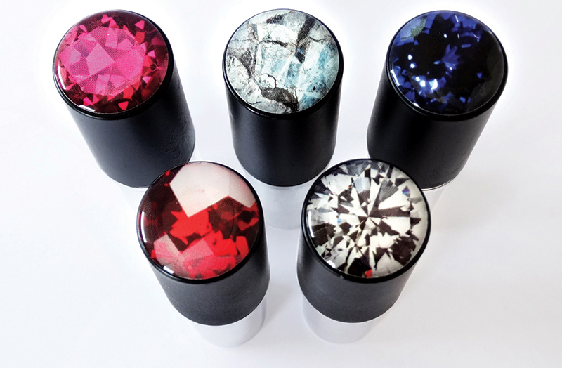 Seram customises in mercury-free epoxy