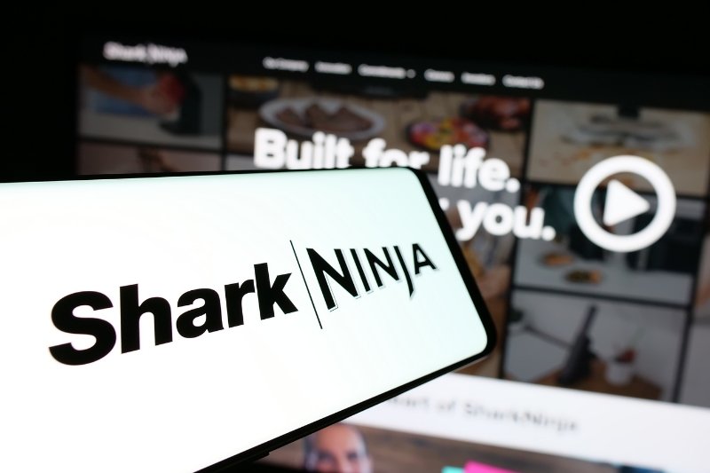 SharkNinja modifies ‘fastest blowout’ claims voluntarily following NAD challenge by Dyson