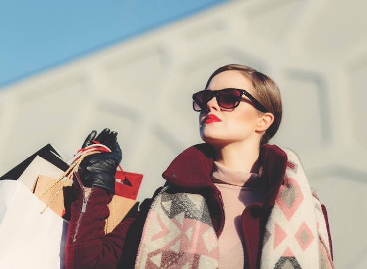 Slow retail sales sparks fear for Christmas trading after sizzling summer 