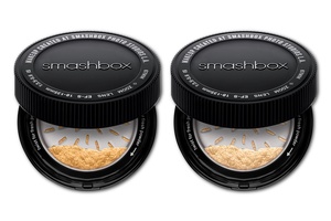 Smashbox introduces first powder-based setting product
