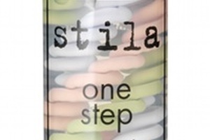 Stila swirls back onto the UK market