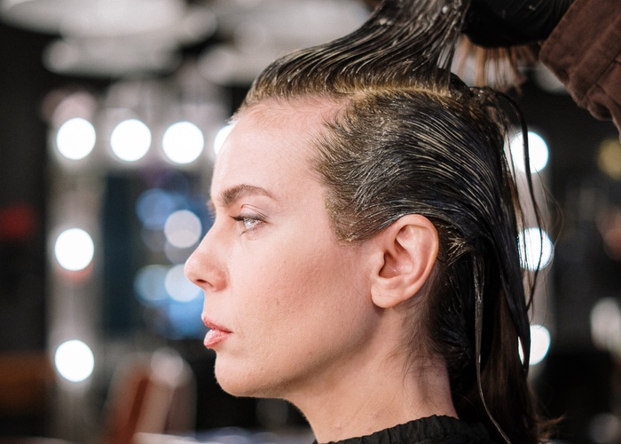 Study finds no link between regular hair dyeing and increased risk of cancer, with some exceptions  